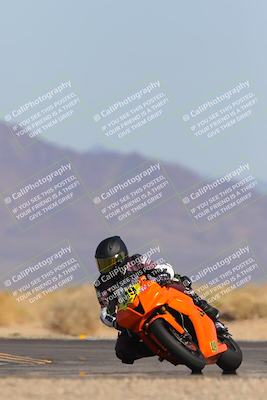 media/Mar-22-2025-CVMA (Sat) [[462c0ffedb]]/Race 13-Amateur Supersport Middleweight/